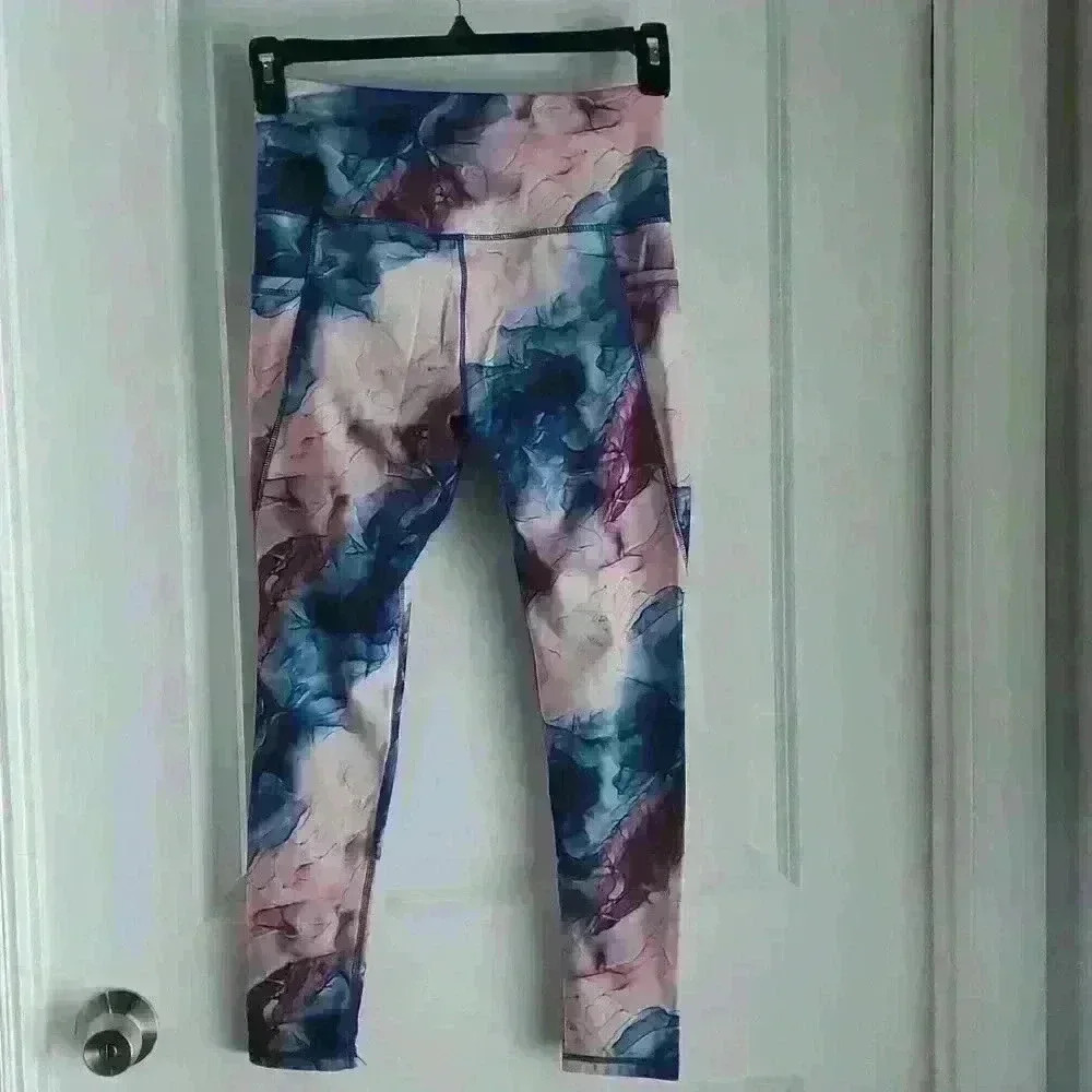 Yoga pants by LegEnd. Sz med. Never worn. - Picture 2 of 3